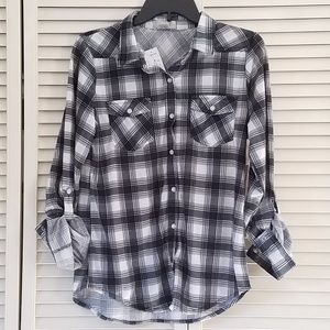 NWT Black/White Plaid Long Sleeve Snap Up Shirt L